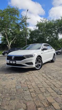 VOLKSWAGEN JETTA 1.4 250 TSI TOTAL FLEX R-LINE TIPTRONIC